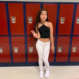 Meet your Posher, Itzel